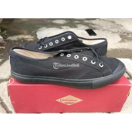 Sepatu Compass Gazelle Low Full Black Size 44 BNIB & Fullset - Surabaya