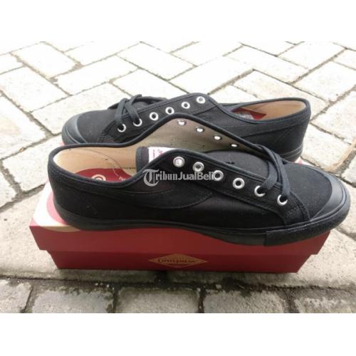 Sepatu Compass Gazelle Low Full Black Size 44 BNIB & Fullset - Surabaya
