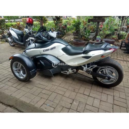 Motor Roda Tiga Murah Can Am Spyder RS Bekas Tahun 2013 Edisi Spesial Pajak Off Normal - Bogor