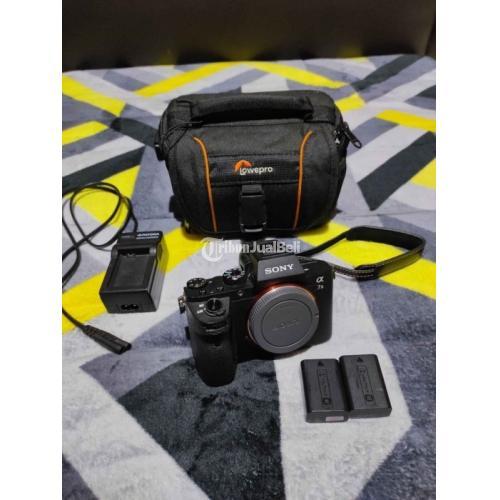 Kamera Bekas Mirrorless Sony A7ii BO Normal Mulus Harga Murah di Malang