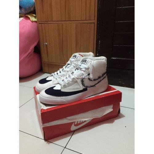 Nike hotsell blazer harga