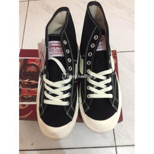 Sepatu Compass Baru Harga Rp 550K Original Size 39 Lengkap Murah - Medan