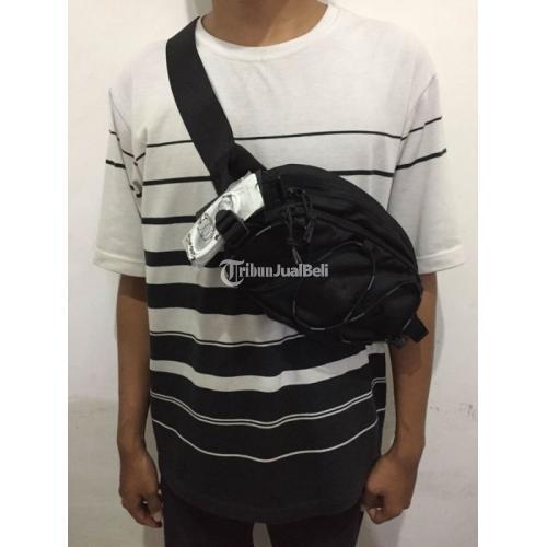 Waist on sale bag converse