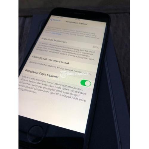 iPhone 8 64GB Grey Fullset Original Tangan Pertama 3D Touch Empuk Kamera Hp Jernih - Semarang