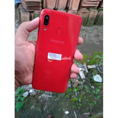 Samsung Galaxy A20 Bekas Bagus Ram 3GB/32GB Lengkap Normal No