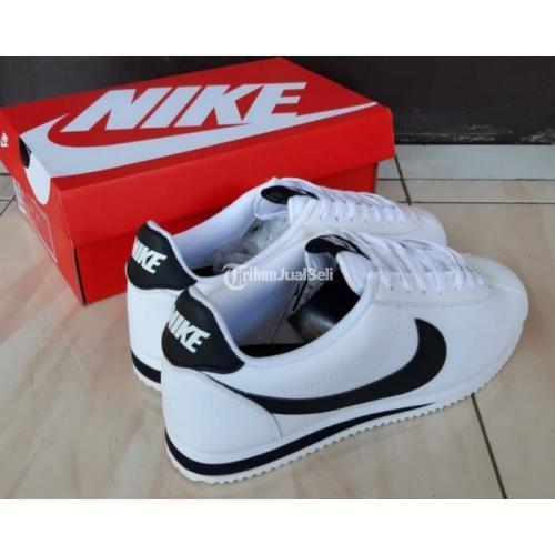 Sepatu cortez outlet