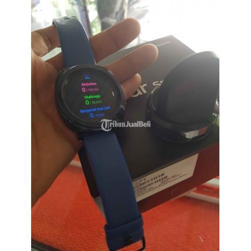 Smartwatch Murah Samsung Gear Sport Bekas Lengkap Normal No Minus di Makassar TribunJualBeli