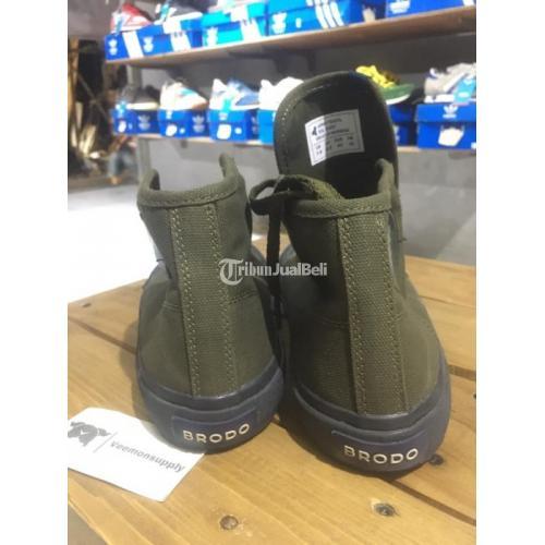 Sepatu Lokal Brodo Size 40 Warna Hijau Army Kondisi NEW Harga Murah Nego - Surabaya