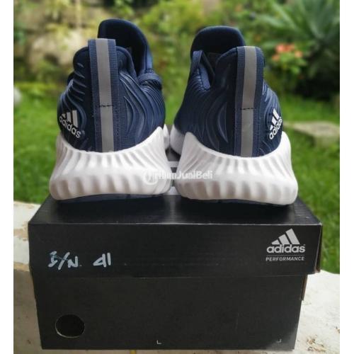 Adidas alphabounce 2025 viet nam