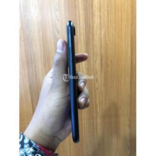 HP Iphone XR 64GB Bekas Warna Grey Lengkap Normal Harga Murah - Sukoharjo