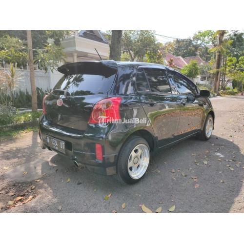 Toyota Yaris 1.5 E A/T 2013 Black Mobil Terawat Asuransi Bergaransi Nego - Bandung