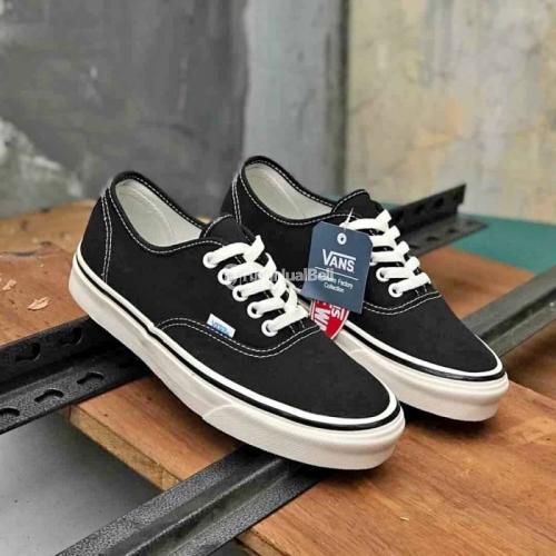 Harga sepatu vans clearance authentic