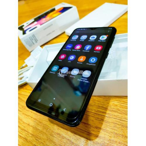 HP Samsung Galaxy A10 Fullset Bekas Fungsi Normal No Minus - Solo
