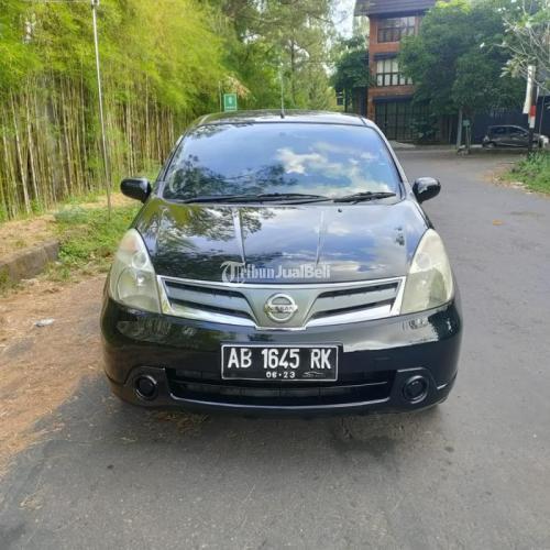Mobil Nissan Livina SV 2013 Matic Warna Hitam Bekas Bisa Kredit - Sleman