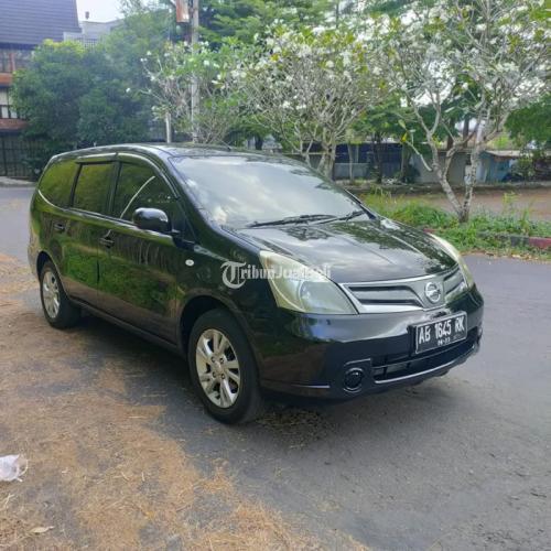 Mobil Nissan Livina SV 2013 Matic Warna Hitam Bekas Bisa Kredit - Sleman