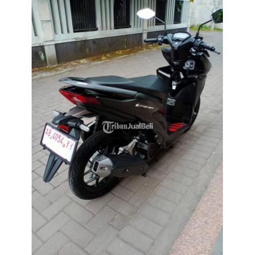 Motor Vario ISS 125 2021 Warna Hitam Bekas Surat Lengkap Pajak On - Sleman