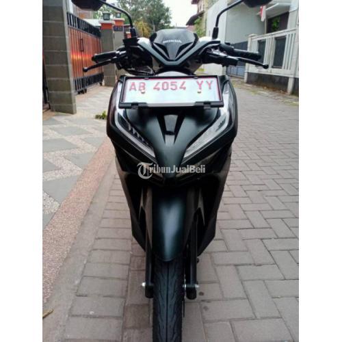 Motor Vario ISS 125 2021 Warna Hitam Bekas Surat Lengkap Pajak On - Sleman