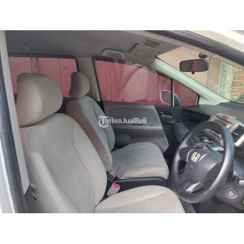 Mobil Honda Freed Matik 2011 Bekas Surat Lengkap Harga Nego - Solo