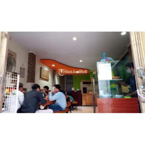 Hotel 9 BR dan Cafe Di Pusat Bisnis Surabaya