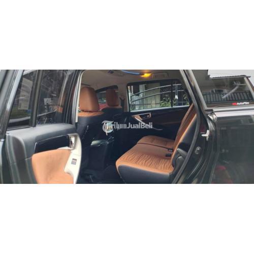 Mobil Toyota Innova Reborn Type V Diesel Automatic 2019 Bekas Low KM - Surabaya