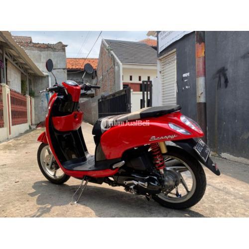 Motor Honda Scoopy 2014 Merah Bekas Surat Lengkap Body Mulus - Jakarta Timur