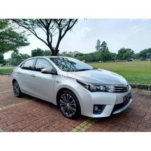 Mobil Sedan Toyota Corolla Altis 1.8 V AT 2014 Bekas Pajak Hidup - Tangerang