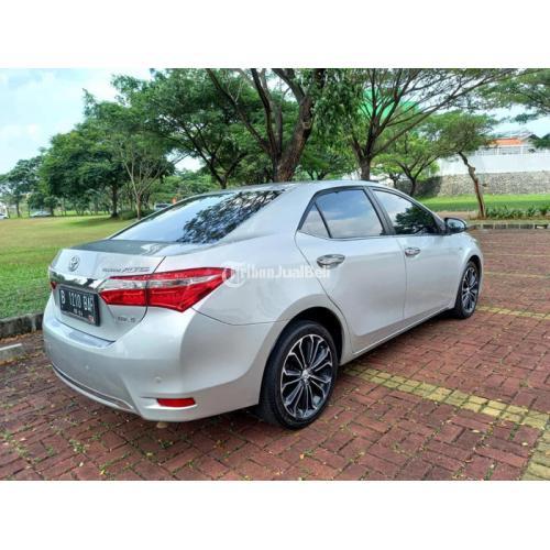 Mobil Sedan Toyota Corolla Altis 1.8 V AT 2014 Bekas Pajak Hidup - Tangerang