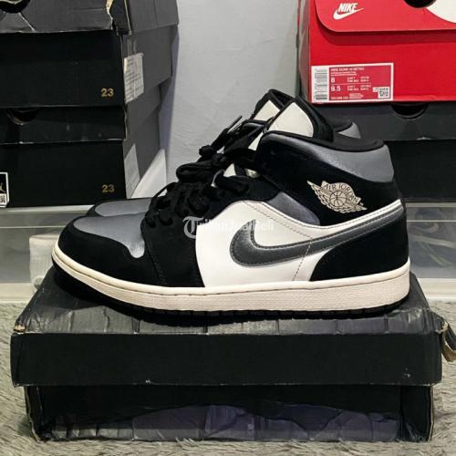 Sepatu Jordan Mid Satin Grey Sepatu Sneakers Nike Air Jordan Mid - Main Image