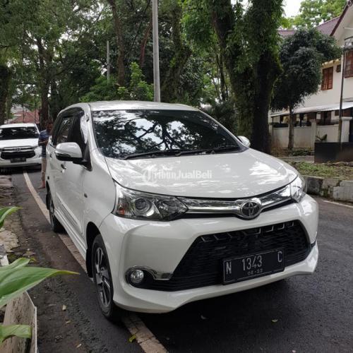 Mobil Toyota Avanza Veloz 2017 AT Bekas Dokumen Lengkap Toyota Record - Malang