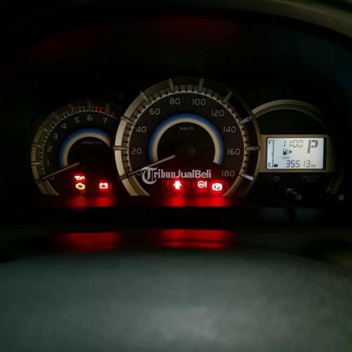 Mobil Toyota Avanza Veloz 2017 AT Bekas Dokumen Lengkap Toyota Record - Malang