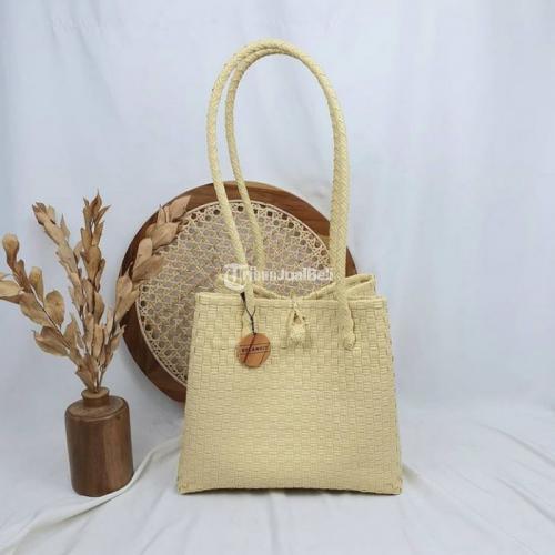 Kerajinan Tas Jali M Prem Handle Panjang Bahan Awet - Salatiga
