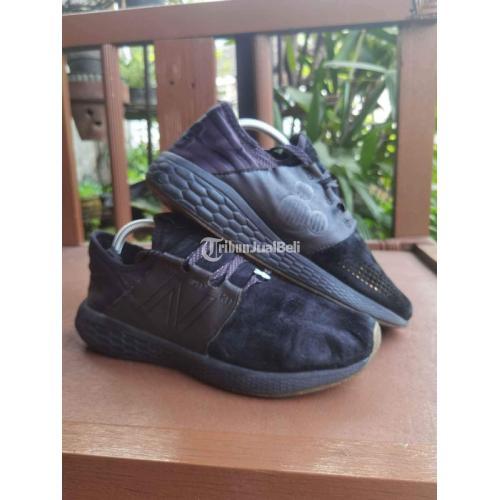 Sepatu New Balance Collab Disney Size 44 Bekas Like New Mulus - Bekasi