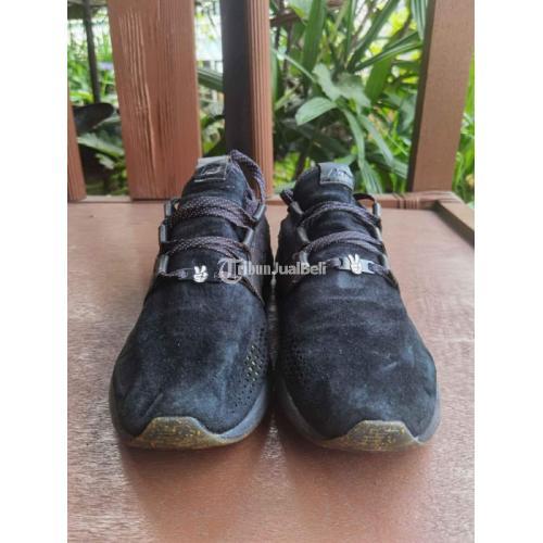 Sepatu New Balance Collab Disney Size 44 Bekas Like New Mulus - Bekasi