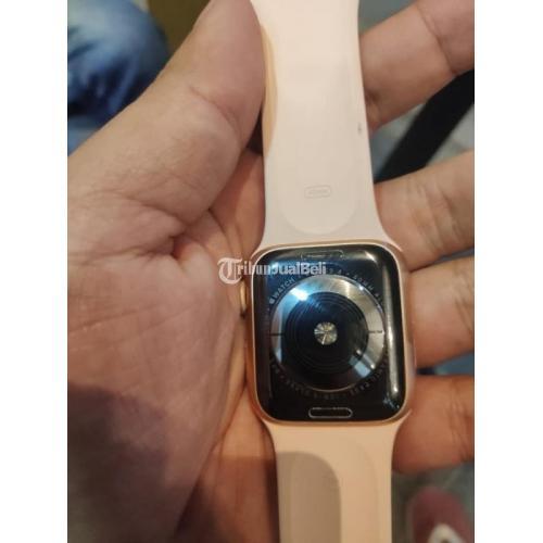 Smartwatch Apple iWatch Series 4 40mm Bekas Mulus Bebas Reset di