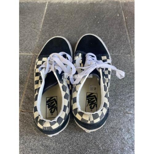 Sepatu vans hotsell original 2018