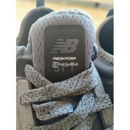 Sepatu New Balance Fresh Foam Sport V2 Grey Original Baru Size EU 42 - Semarang