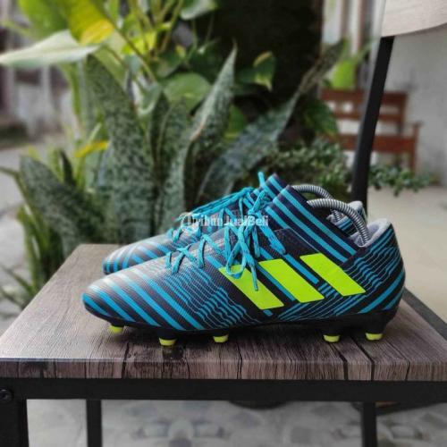 Foto sepatu clearance bola adidas nemeziz