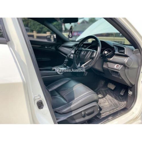 Mobil Honda Civic Turbo 2017 Matik Bekas Terawat Pajak Panjang - Solo
