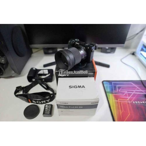 Kamera Mirrorless Sony A6300 Lensa Sigma 30mm f1.4 Bekas Like New di