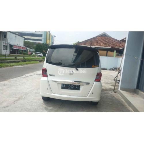 Mobil Honda Freed S AT 2013 Putih Seken Manual Siap Pakai - Sleman