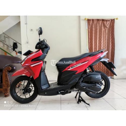 Motor Honda Vario 125 LED 2017 Merah Bekas Low KM Harga Nego di Solo