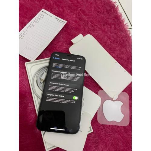 HP iPhone 12 64 GB Bekas Warna Hitam Siap Pakai Harga Terjangkau