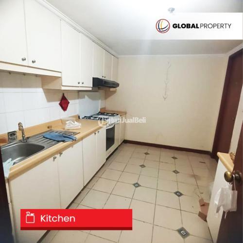 Semi Furnished 3 Bedroom, Low Floor at Taman Anggrek Condominium