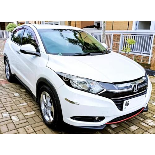 Mobil Honda Hrv Tipe E Cvt Matic Tahun Bekas Warna Putih Siap