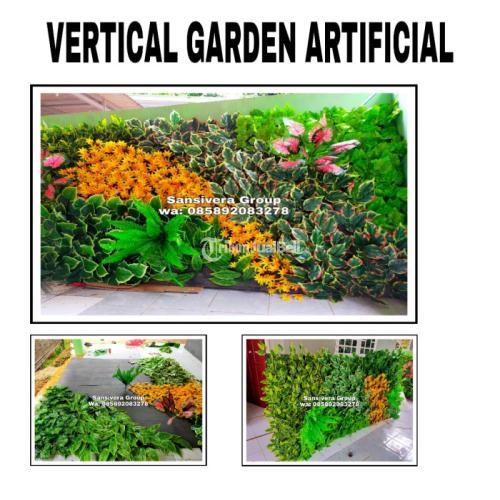 Tukang Taman Vertikal Sintetis / Vertical Garden Sintetis