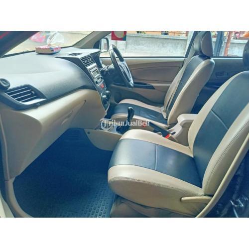 Avanza 2012 Hitam: Sebuah Studi Kasus Kendaraan Bekas Populer