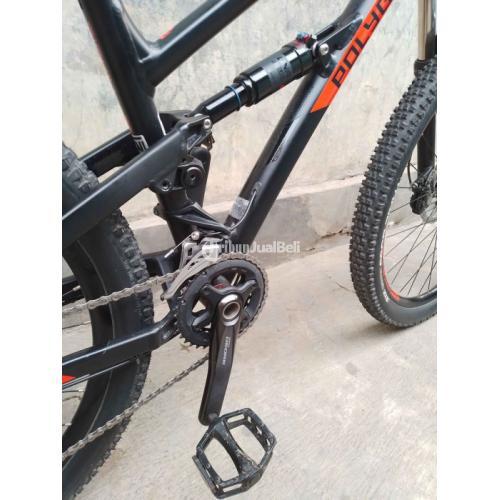 Sepeda Polygon Siskiu D7 2019 Frame S Alloy Ban 27.5 inch Bekas