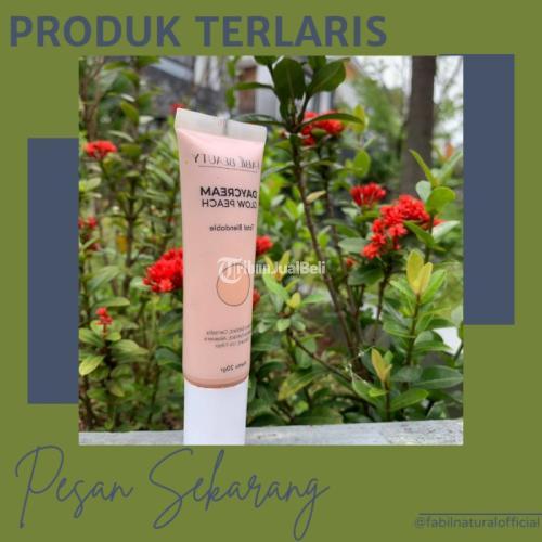 Cream Wajah Wanita Chromany Daily Light Weight Sunscreen - Bogor Kota