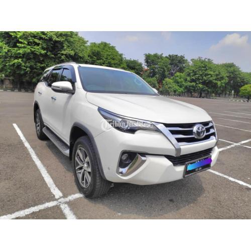 Mobil Toyota Fortuner Matic Tahun 2016 Bekas Warna Putih Kondisi