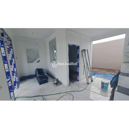 RUMAH MODIS 2 LANTAI TEPI JALAN DEKAT LAPANGAN JAMBIDAN